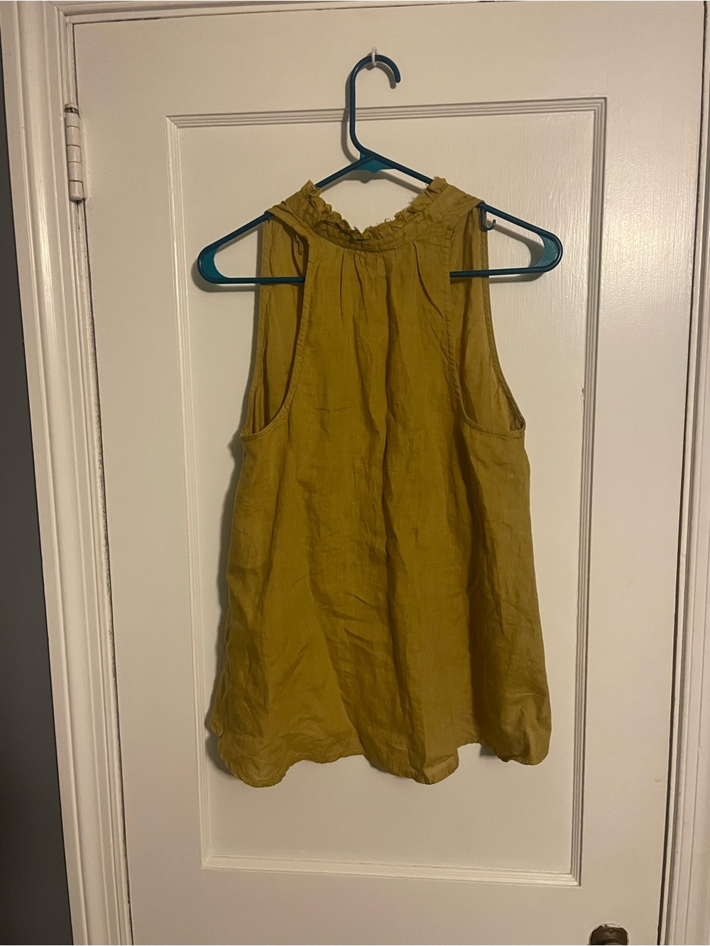 Pilcro Tavi Tank Ruffled Neck Sleeveless Top in Honey Yellow Size XS - Picture 3 of 7
